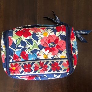 Vera Bradley mini hanging organizer